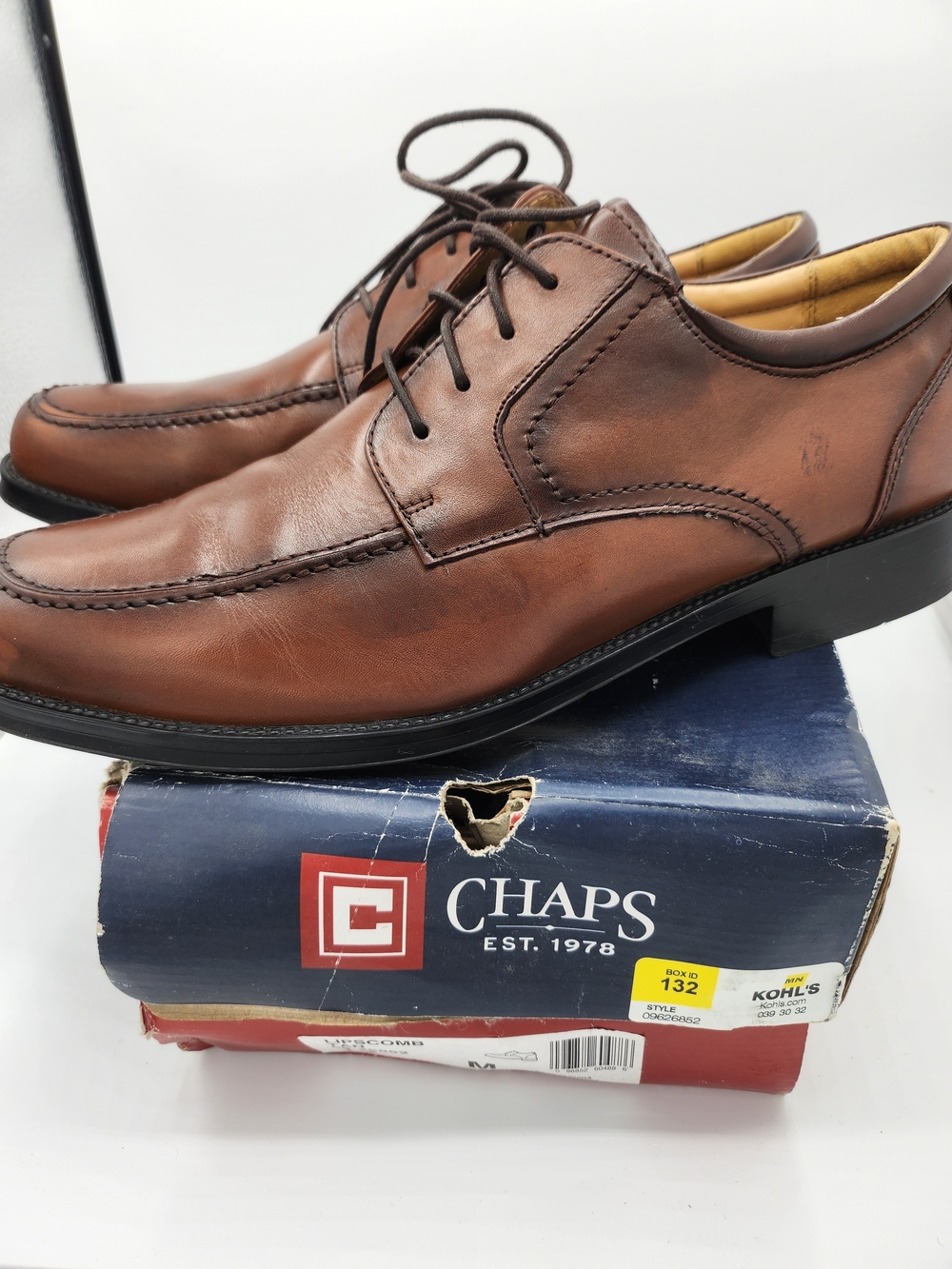 Chaps Men's Brown Leather Lace-Up Dress Shoes Size: 13M Used: Fair